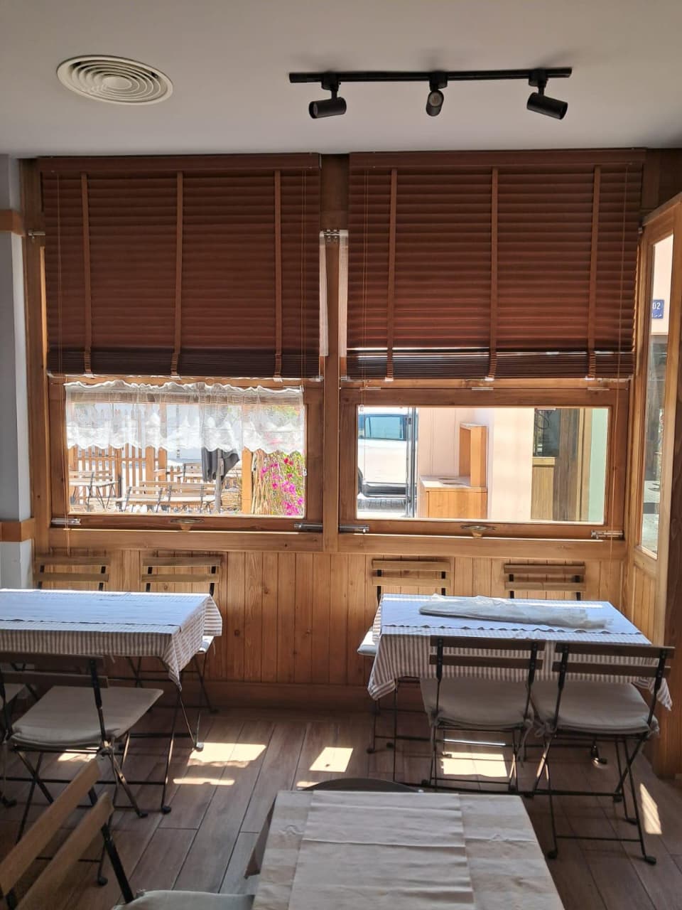 اكورديون بلاستك1